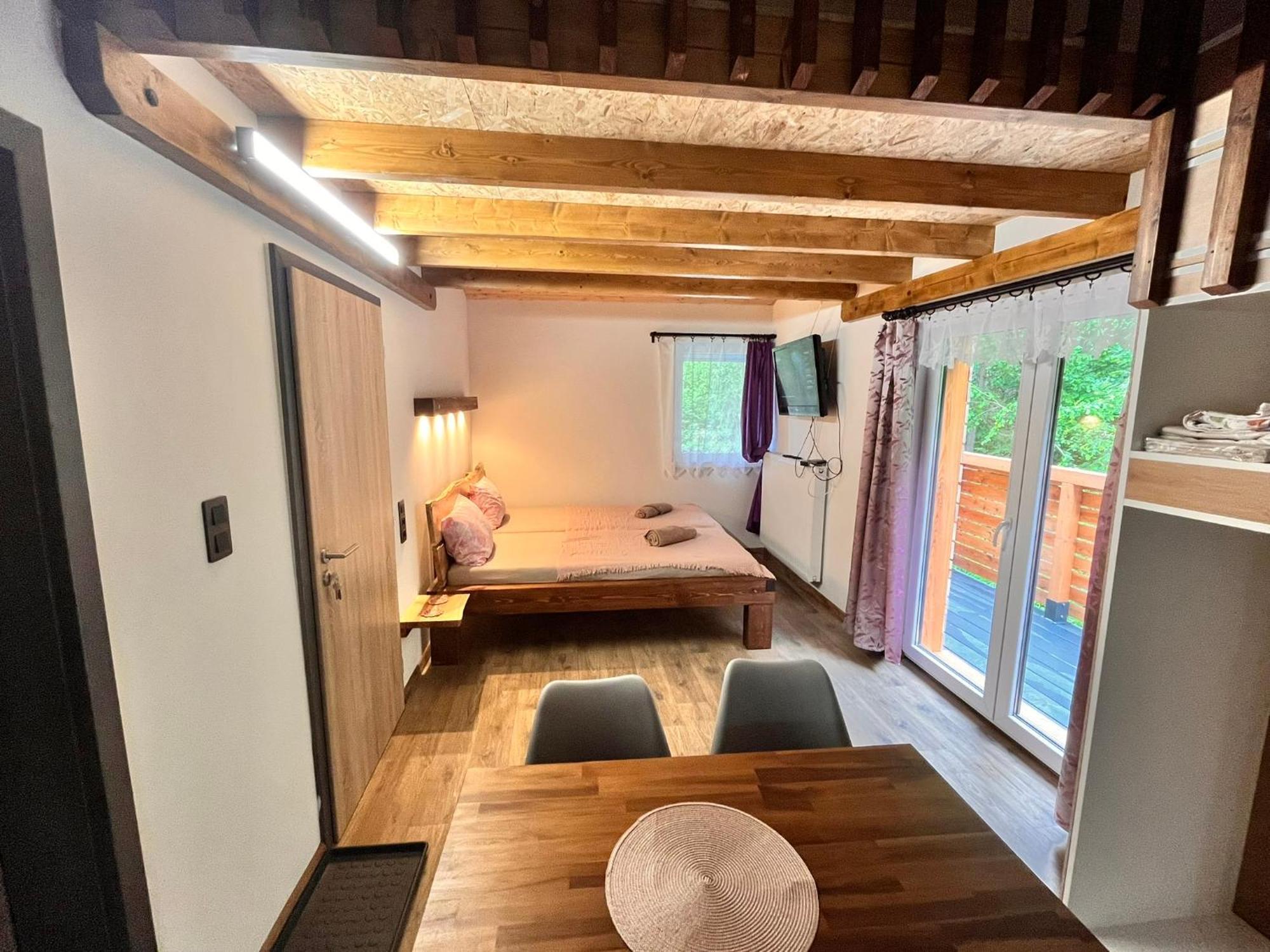 Chata Pod Houbovym Vrchem 2 Horní Planá Exteriör bild